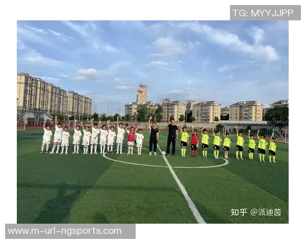 如何在足球比赛中实现默契配合提升团队协作能力与战术执行效果 如何在足球比赛中实现默契配合提升团队协作能力与战术执行效果